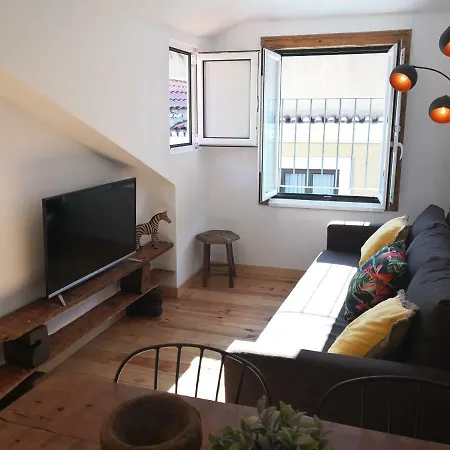 Lisbonsweethome B Appartamento *